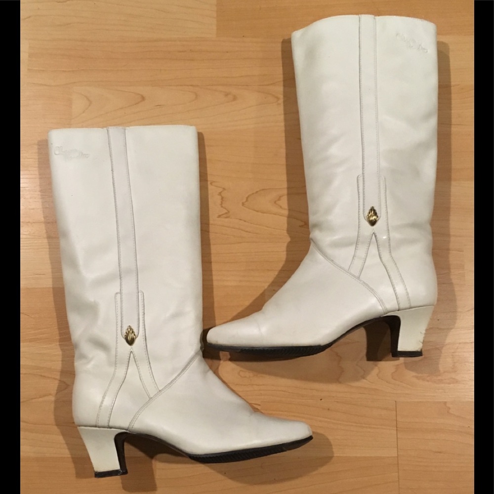 Vintage women’s leather white ecru tall boots